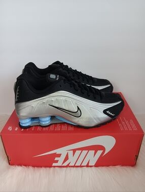 New Nike Youth Shox R4 GS Metallic Silver Blue CW2626-004 Size 6.5Y (Box No Lid)